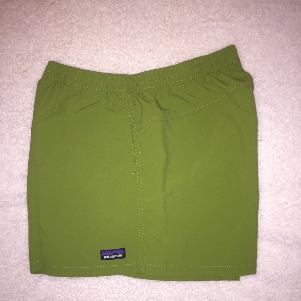 Patagonia shorts. Green. Size small